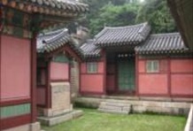 The Street Museum in the Urban Core